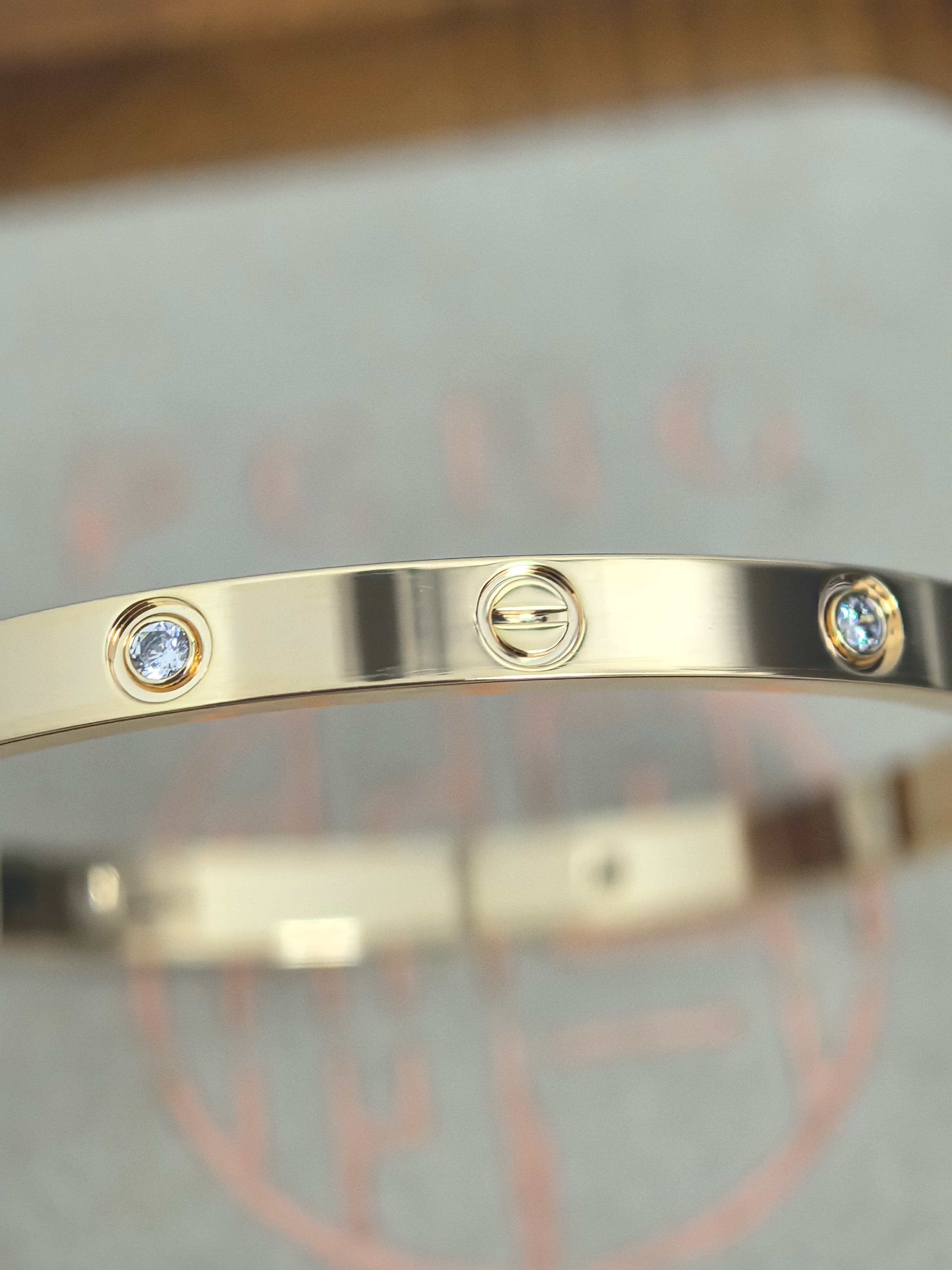 까르띠에 신형 미디엄 4.8mm 4다이아 브레이슬릿 상세 이미지 8