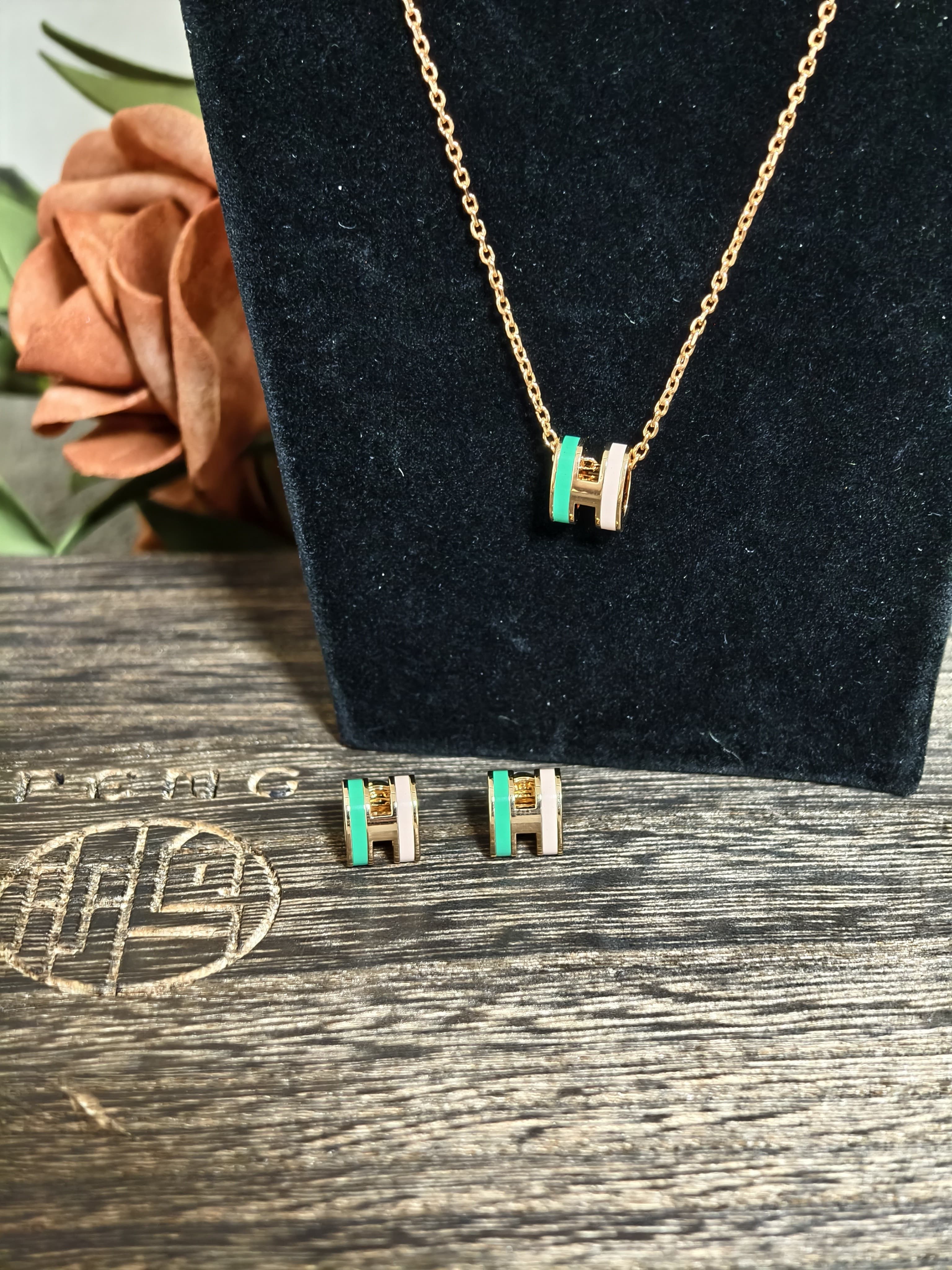 에르메스(HERMÈS) 신상 H 투톤 귀걸이 상세 이미지 6